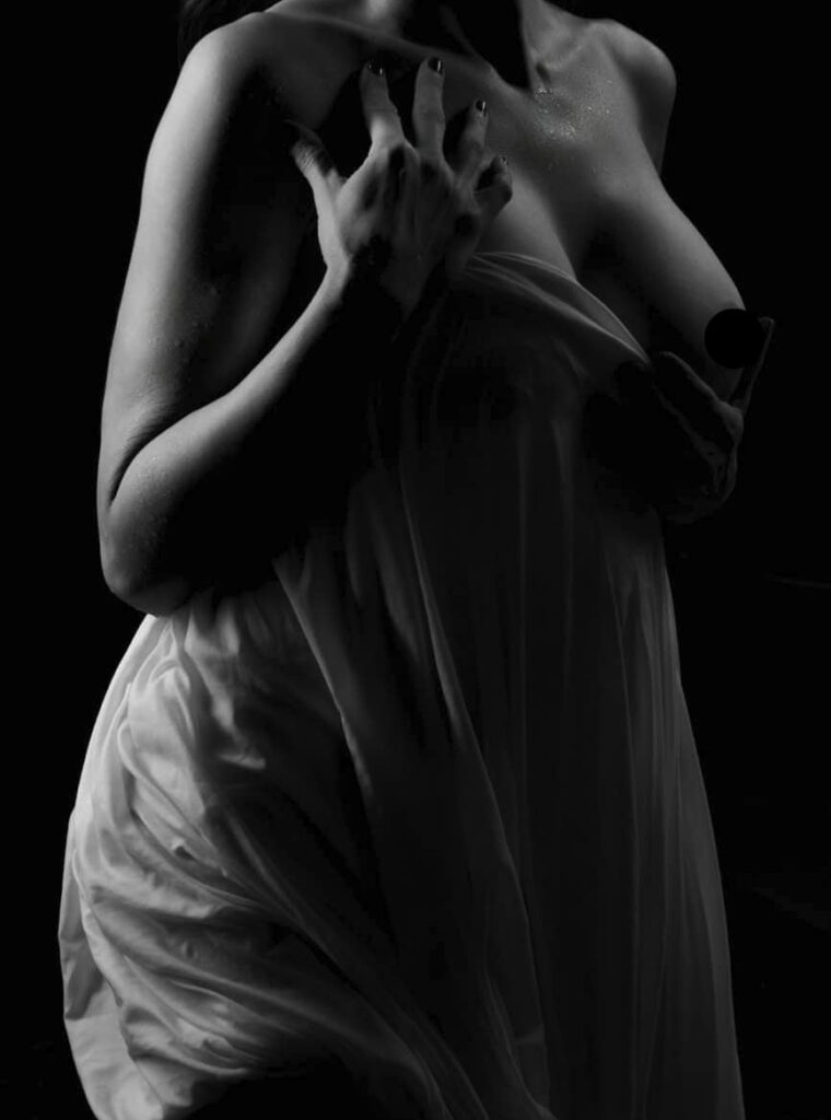 Vip Call Girl Banani Elite Companion Service
